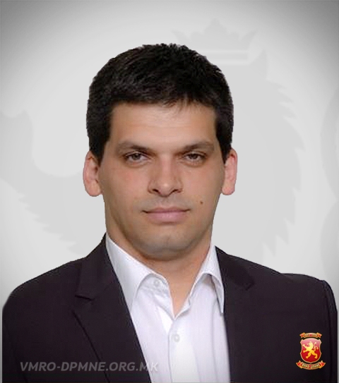 new-ik-pecakov.jpg